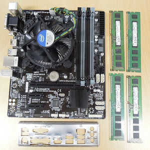 기가바이트 B85M-DS3H + i5 4690 + DDR3 4GB X 4개