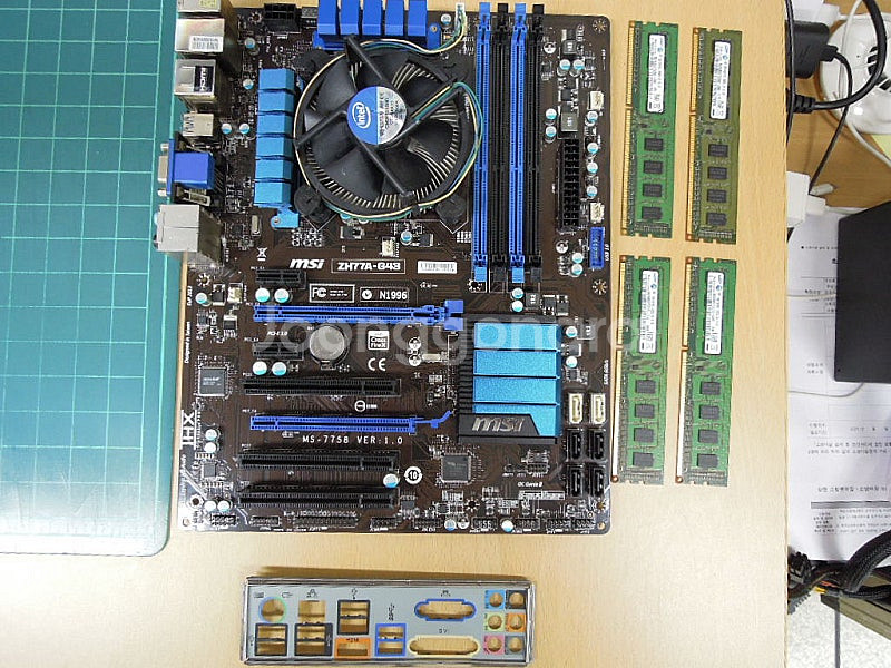 MSI ZH77A-G43 + i5 3550 + DDR3...--0
