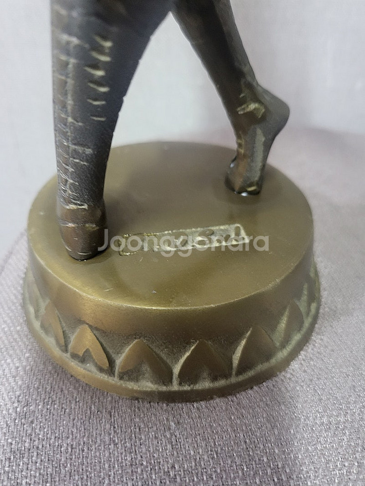 황동 골프상 (설선오작 높이 32cm)팝니다(택포8만원...--5
