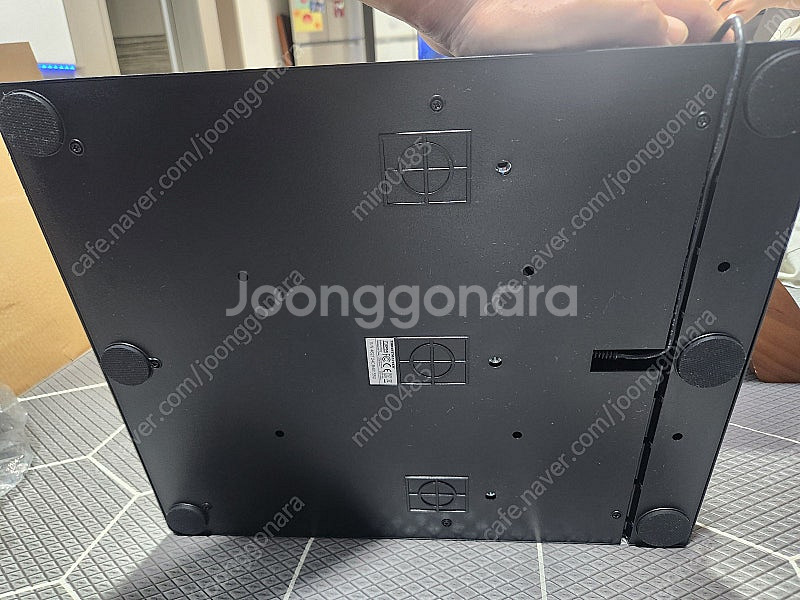 트러스트마스터 T300RS GT 에디션 레이싱 휠--5