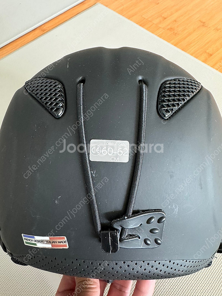 케언 스키 헬멧 판매합니다.--2