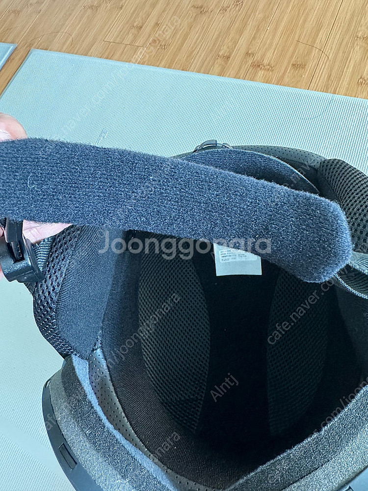 케언 스키 헬멧 판매합니다.--4