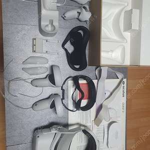 오큘러스 퀘스트 2 128G 주변기기 풀셋팝니다