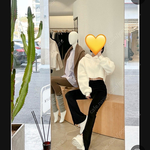 나일로라 뽀글이 크롭