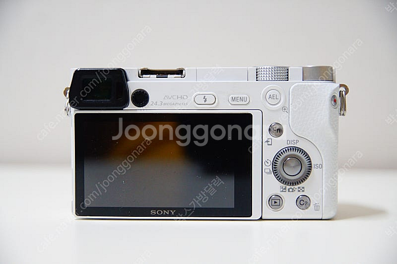 [소니] A6000 화이트 2,028컷 팝니다.--4