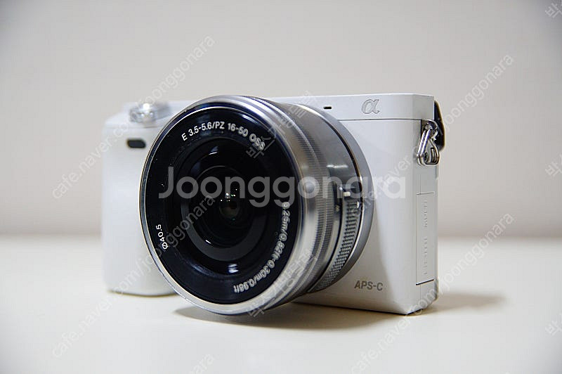[소니] A6000 화이트 2,028컷 팝니다.--6