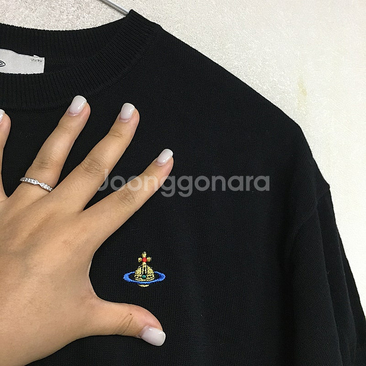 비비안웨스트우드 자수 반팔 니트 S / 랑방 마인 오브제 타임 럭키슈에뜨 산드로 마쥬 오르 시에 시스템--1