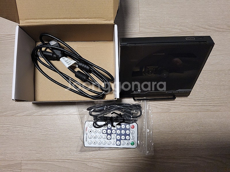 Axxen 액센 포터블 CD,DVD 플레이어 DP-A4...--9