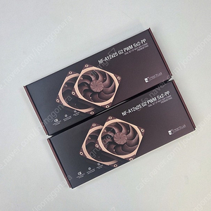 녹투아 NF-A12x25 G2 2팩 2개, NF-A12x25 크로맥스 블랙 4개 판매합니다.