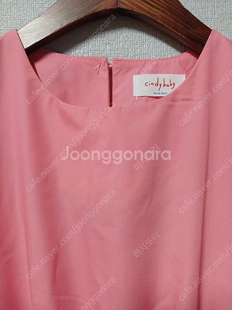 신디 베이비 핑크 M 정도.휠라 냉감티셔츠 95--0