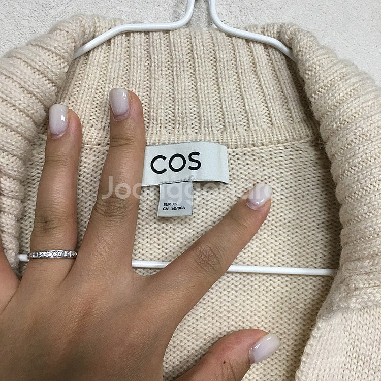 COS 코스 브이넥 레이어드 니트 xs / 랑방 마인 오브제 타임 럭키슈에뜨 산드로 마쥬 오르 시에 시스템--3