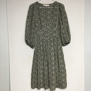 바네사부르노 플라워 실크 원피스 34 / 랑방 마인 오브제 타임 럭키슈에뜨 산드로 마쥬 오르 시에 시스템