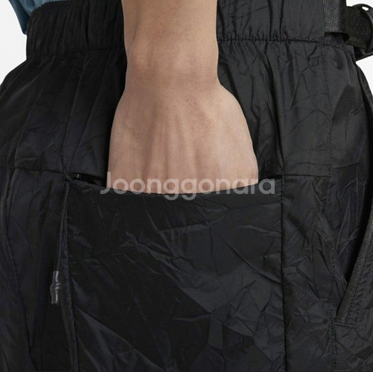 [XS M] 나이키 스포츠웨어 테크팩 쇼츠 반바지 블랙--3