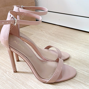 ALDO Polesia 알도 누드 베이지 스트랩 샌들