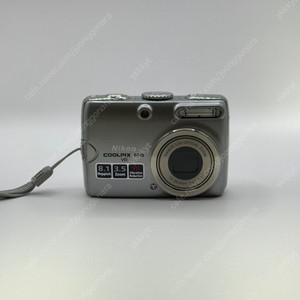 니콘 쿨픽스 nikon coolpix p3 p4 빈티지 디지털 카메라 누가영 조이 태연 디카