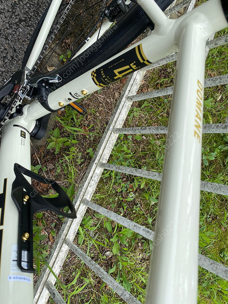 25년 트렉 도마니AL4 4세대 (티아그라10단,유압디스크)(가격인하)--2