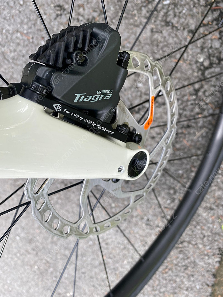 25년 트렉 도마니AL4 4세대 (티아그라10단,유압디스크)(가격인하)--7