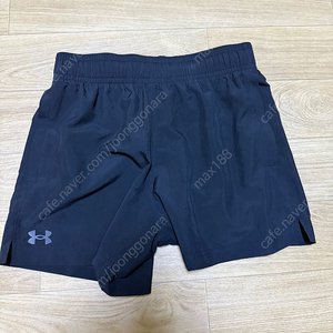 남성 UA Tech 우븐 5인치 쇼츠 1383357-001(M,택만 없는 새 제품)