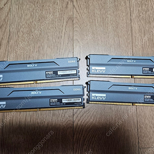 KLEVV 클레드 DDR5 16gb 2장 구성 판매합니다. DDR5 32gb
