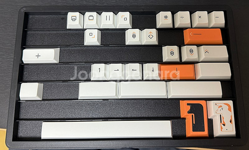 일당오 얼룩 고양이 키캡 팝니다--2