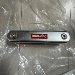 슈프림 lezyne allen 멀티툴 멀티 툴 육각렌치 육각 렌치 실버