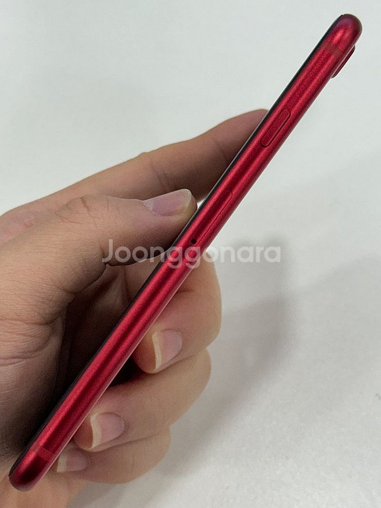 아이폰SE2 레드 256GB A급 20만원에 판매합니다!--2