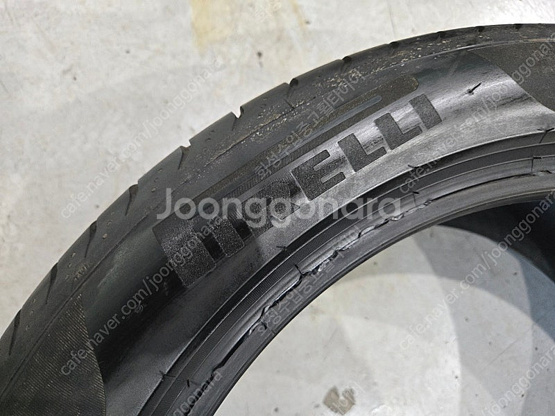 275 40 19 피렐리 피제로 중고타이어 2본 판매합...--2