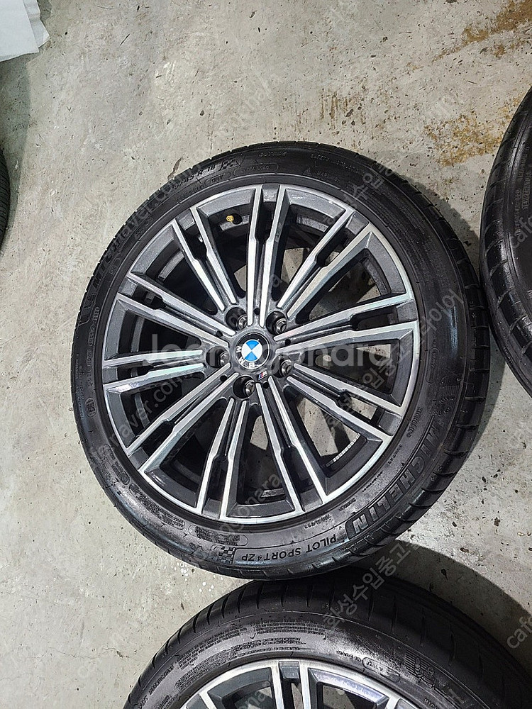 BMW G20 3시리즈 790M 18인치 순정 휠타이어...--4