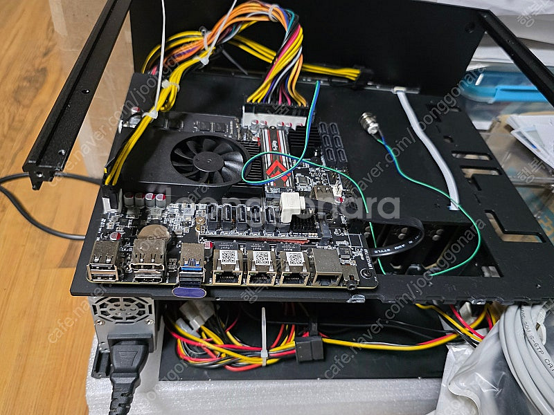 알리발 J6413 NAS ITX 일체형 메인보드(램8G...--2
