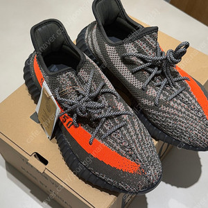 아디다스 이지부스트 350v2 카본벨루가 275 새상품