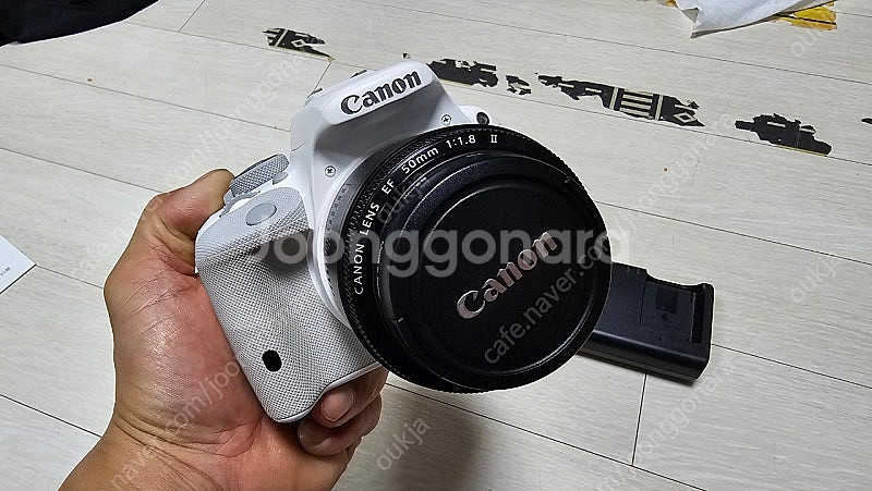 캐논 100D 화이트 + 여친렌즈 50.8 팝니다--1