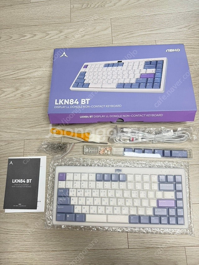 (테스트만)무접점키보드 앱코 LKN84 BT--1