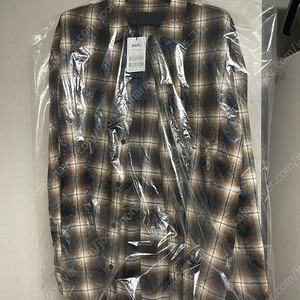 [판매]준지 25FW 아가일 브라운 셔츠 50사이즈