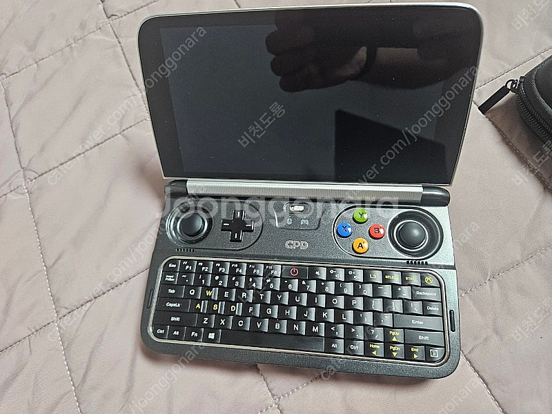 GPD WIN2 128기가 7y30 팝니다.--1