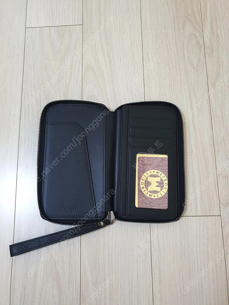 (새제품)정품 메트로시티 휴대폰지갑 택포49,000원--3