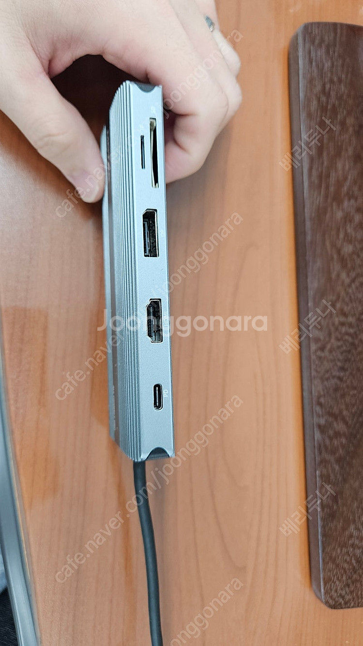 엠지텍 올커넥트 프로 멀티허브 팝니다--1