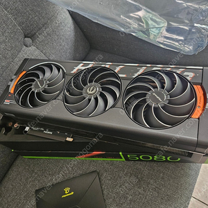RTX5080 갈라도