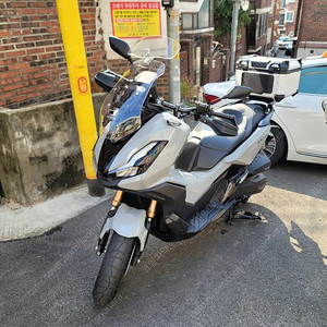 혼다 adv350 24년식 그레이 판매합니다.