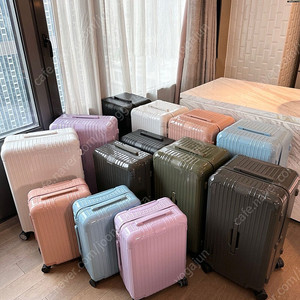 리모와 에센셜 캐리어 21 26 29 31 33인치 (15color)