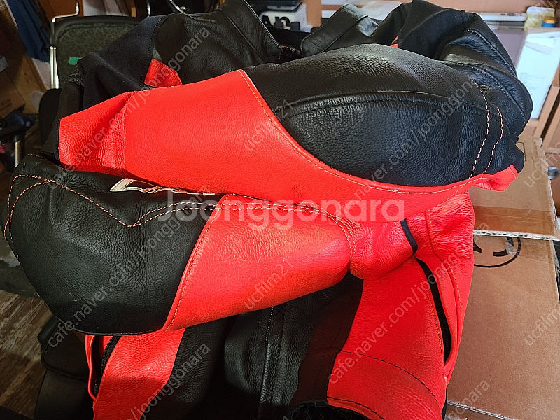 다이네즈 가죽 자켓+바지--1