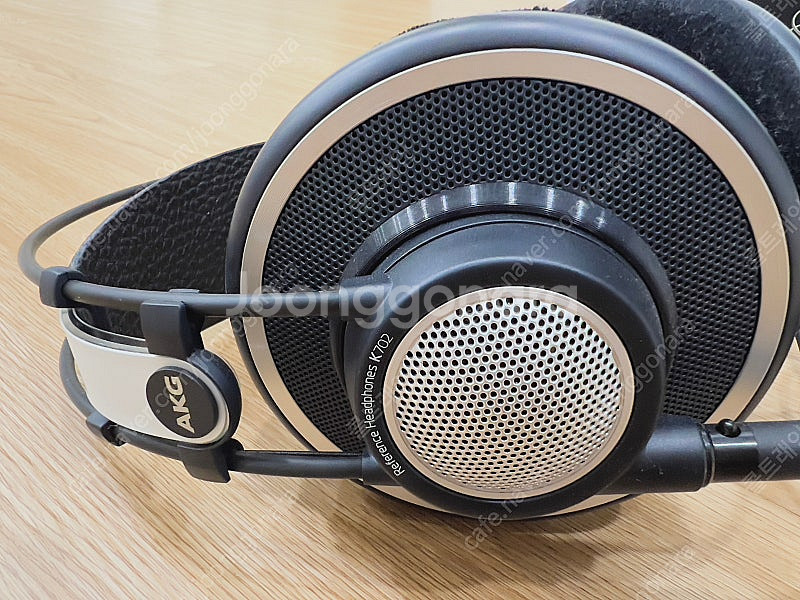 AKG K702 헤드폰 판매합니다.--1