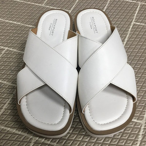 락포트 크로스 샌들 슬리퍼 230 / 랑방 마인 오브제 타임 럭키슈에뜨 산드로 마쥬 오르 시에 시스템