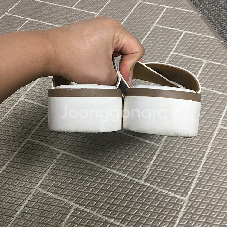 락포트 크로스 샌들 슬리퍼 230 / 랑방 마인 오브제 타임 럭키슈에뜨 산드로 마쥬 오르 시에 시스템--2