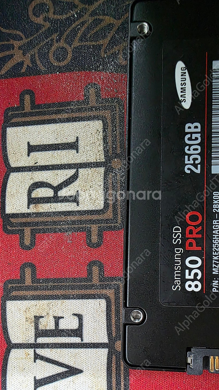 850 PRO 256GB SSD 판매합니다.--1