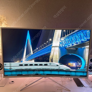 39인치 QHD 165Hz 커브드 게이밍 모니터 팝니다
