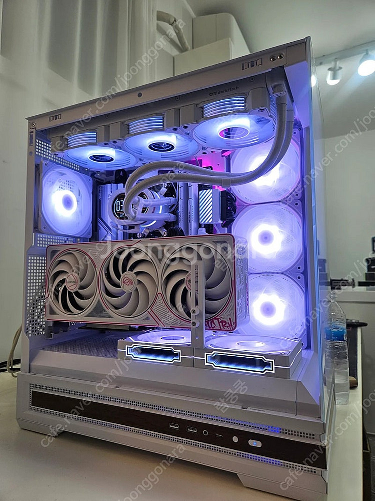 급처 9800x3d rtx5070ti 화이트 본체--0