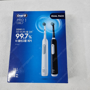 오랄비 전동칫솔 Pro1 듀얼팩 핸들2 칫솔모3 충전기2