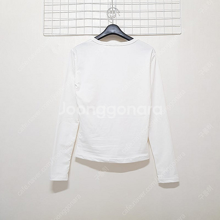 여성 라운드넥 슬림핏 긴팔 티셔츠 화이트 블랙 브라운 ...--8