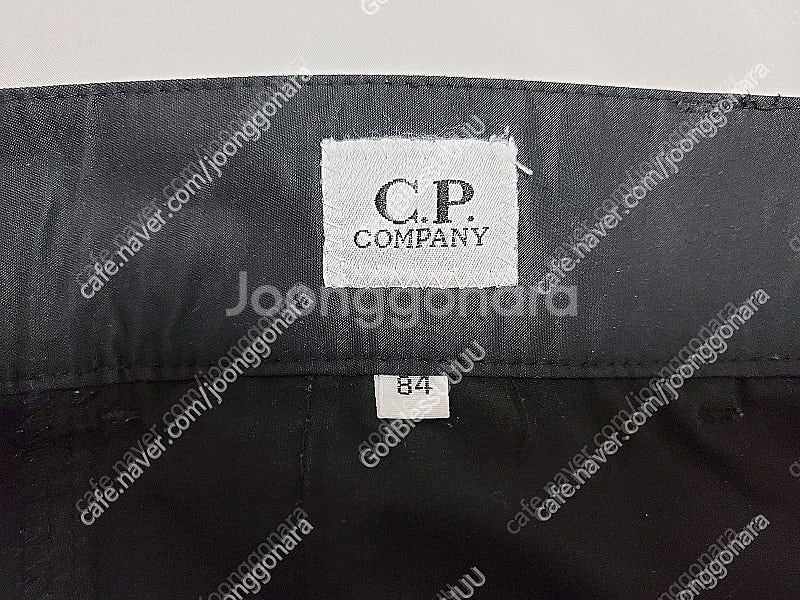 ​C.P company 씨피 컴퍼니 블랙 팬츠 (31)--2