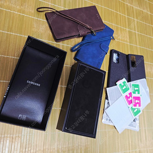 SKT 갤럭시노트 20 5G 블랙 (SM-N981N) 256G 박스구성 + 보호케이스 4개 + 사생활보호 액정필름 2개 풀세트